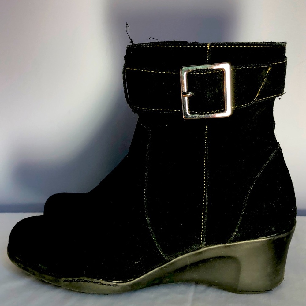 Black suede boots, size 8